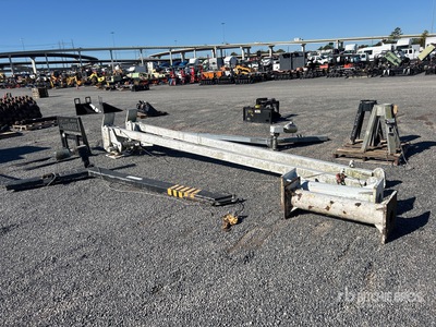 Quantity of (4) Service Truck Cranes Varios implementos camion