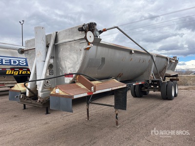 1995 Ranco 30 ft T/A End Dump Trailer