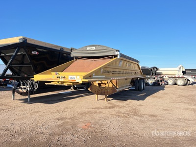 1995 Load King 2060 16 ft T/A Belly Dump Trailer