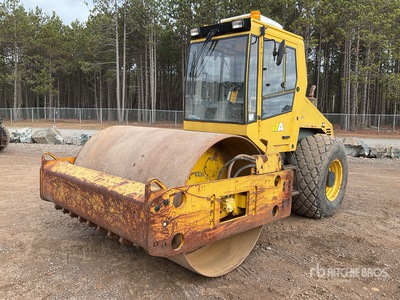 2006 Bomag BW211D-3 Smooth Drum Compactor