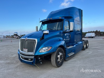 2019 International LT625 6x4 Cabina con cuccetta per trattore stradale