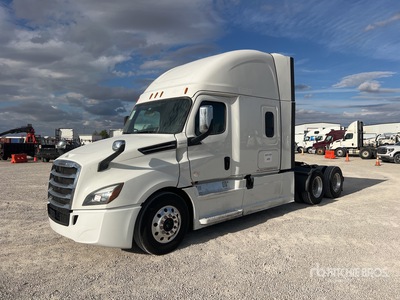 2021 Freightliner Cascadia 126 6x4 تراكتور شاحنة كابينة النوم (ثنائية المحور)