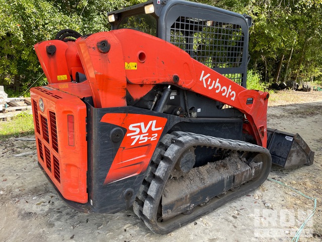 MINI CARGADOR SOBRE ORUGAS 2023 KUBOTA SVL752