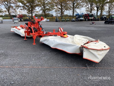 2011 Kuhn GMD8730 Faucheuse à disques
