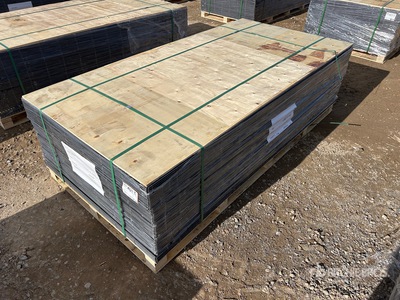 Quantity of (100) 2025 3.ft 6 in x 7 ft 6 Gauge Wire Mesh (Unused)