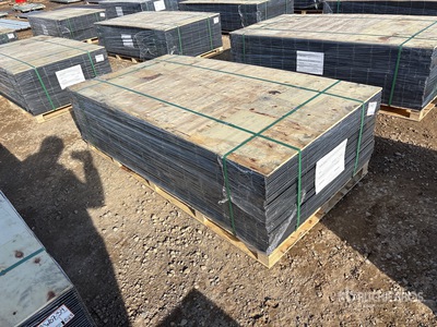 Quantity of (100) 2025 3.ft 6 in x 7 ft 6 Gauge Wire Mesh (Unused)