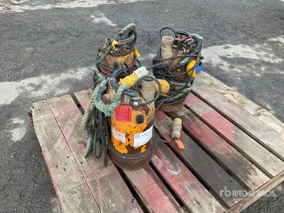 Quantity of (3) Elektrische dompelpomp