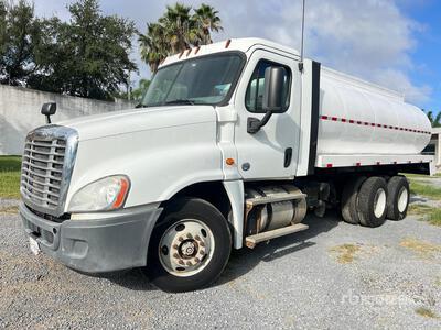 2016 Freightliner Cascadia 125 6x2 Camion Pipa de Agua / Water Truck