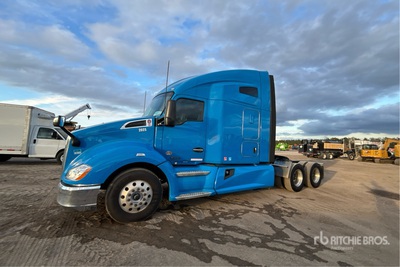 2019 Kenworth T680 6x4 Ciągnik siodłowy T/A z kabiną sypialną
