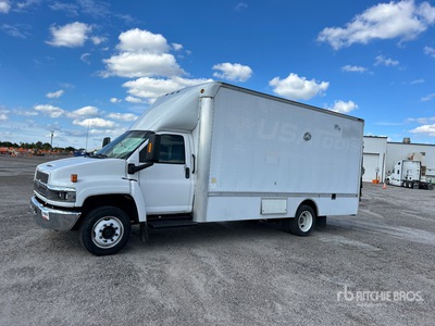 2005 Chevrolet C5500 4x2 Van Truck