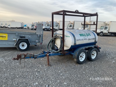 T/A Water tank mounted on T/A trailer