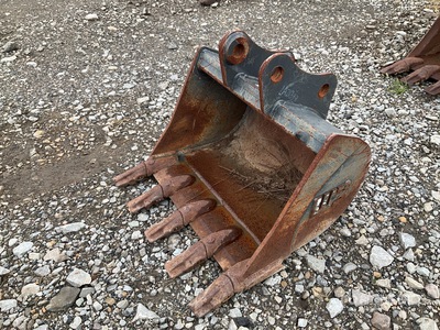 Werk-Brau 76MNHD24 24 in Digging Excavator Bucket - Fits Kobelco SK25SR-6E