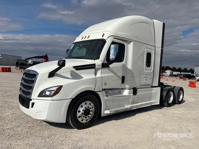 2021 Freightliner Cascadia 126 6x4 تراكتور شاحنة كابينة النوم (ثنائية المحور)