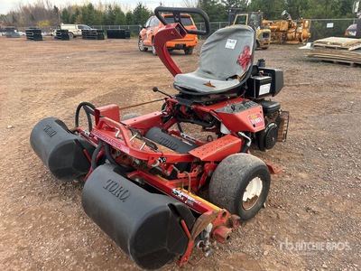 Toro Greensmaster 3050 Ride-On Lawn Mower