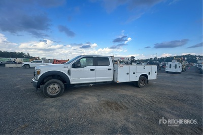 2019 Ford F-550 XL 4x4 Crew Cab Service Truck