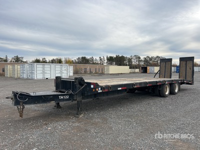 2013 30 ft T/A مقطورة معدات