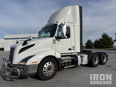 2020 Volvo VNL 300 6x4 トラックトラクター（T/A）