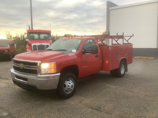 2014 Chevrolet Silverado 3500HD 4x2 Utility Truck