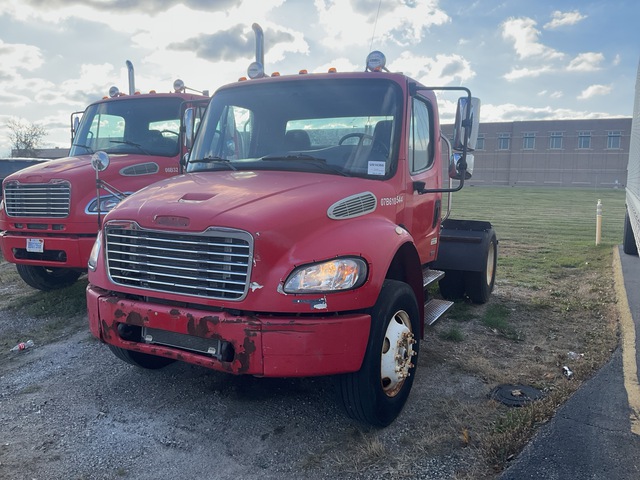 2007 Freightliner M2 4x2 S/A Day Cab Truck Tractor