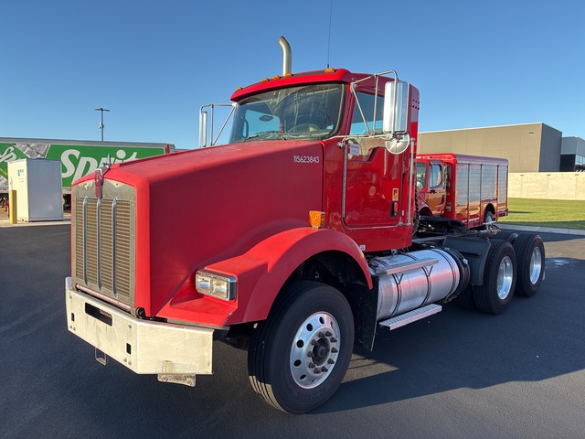 2011 Kenworth T800 6x4 T/A Day Cab Truck Tractor