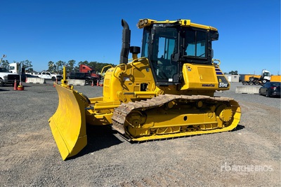 2021 Komatsu D51PX-24 جرافة مجنزرة