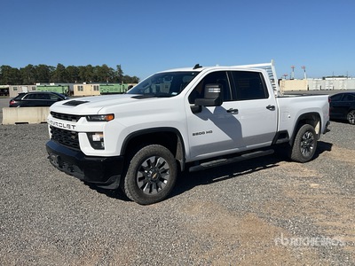 2022 Chevrolet Silverado 2500 HD Custom 4x4 Crew Cab Pickup