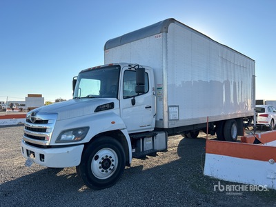 2019 Hino 268 4x2 Van Truck