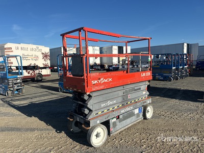 2016 Skyjack SJ III 3226 Electric Scissor Lift