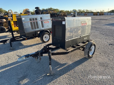 2018 Lincoln 322 400 A Mobile Multi-Process Engine Driven Welder