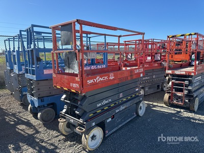 2015 Skyjack SJ3226 Electric Scissor Lift