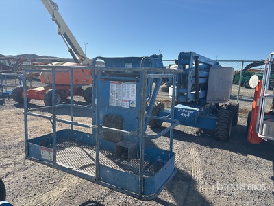 2015 Genie Z45/25J 4WD Dual Fuel Articulating Boom Lift