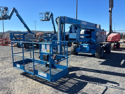 2014 Genie Z-60/34 4WD Diesel Articulating Boom Lift