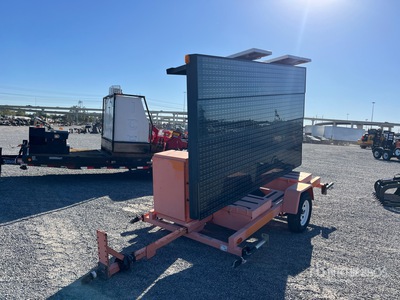 2010 American Signal Solar Message Board