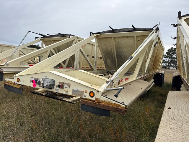 2014 Trail King 44 Ft Tri/A Belly Dump Trailer 2014 Trail King 44 Ft Tri/A Belly Dump Trailer