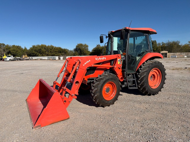 2020 Kubota M6060 4WD Tractor 2020 Kubota M6060 4WD Tractor