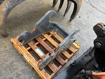 AMI Quick Coupler Ears