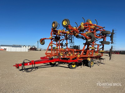 1999 Bourgault 9400 46 ft Kultywator