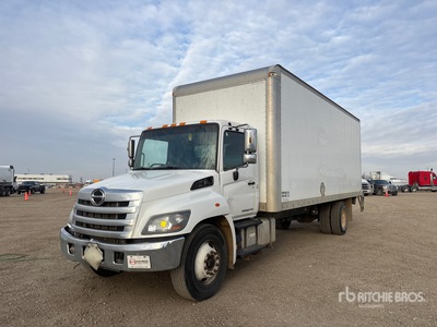 2019 Hino 338 4x2 Van Truck