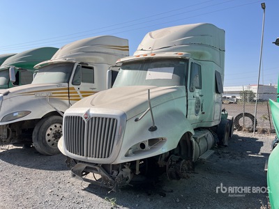 2013 International ProStar 6x4 Tractocamion con Dormitorio (INOPERABLE) / Cabeza Tractora Cabina Dormitorio (Inoperable)