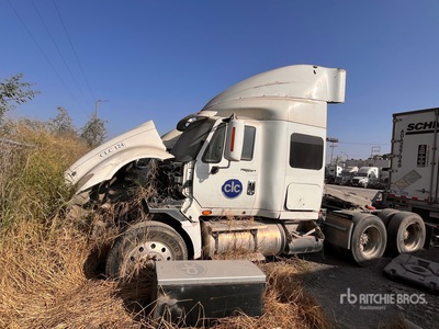2013 International ProStar 6x4 Tractocamion con Dormitorio (INOPERABLE) / Cabeza Tractora Cabina Dormitorio (Inoperable)
