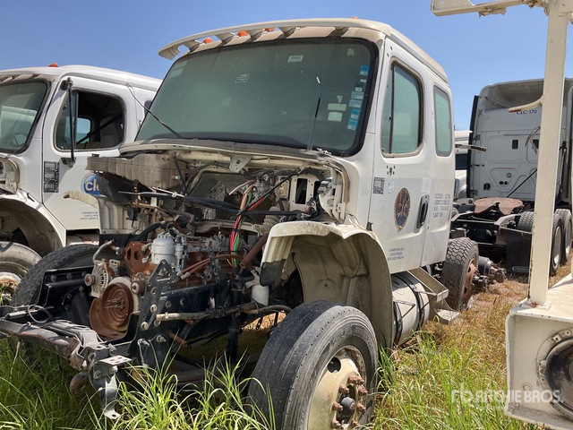 Inopratable 2016 Freightliner M2 106 6x4 Tractocamion (Solo Partes) / Parts Only ...