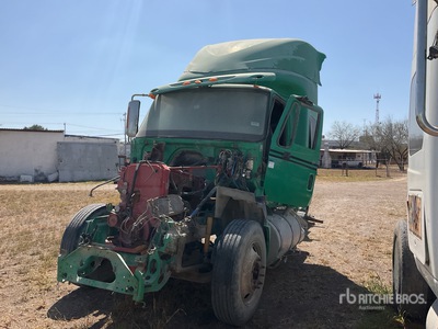 2012 International ProStar 6x4 Tractocamion con Dormitorio (Solo Partes) / Parts Only T/A Sleeper Truck Tractor (Inoperable)