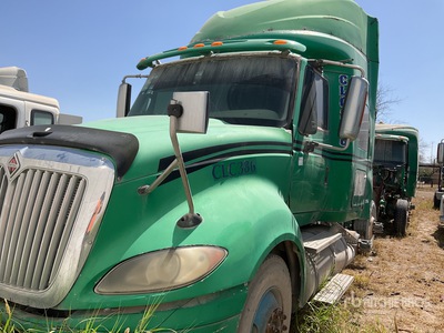 2013 International ProStar 6x4 Tractocamion con Dormitorio (INOPERABLE) / T/A Sleeper Truck Tractor (Inoperable)