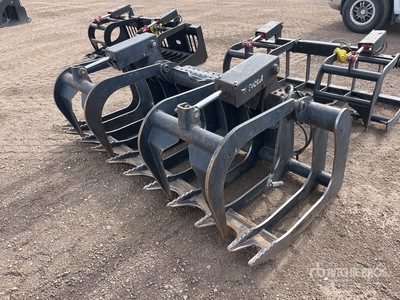 Bobcat GRPL 82 Root Grapple Bucket 82 in Root Bucket