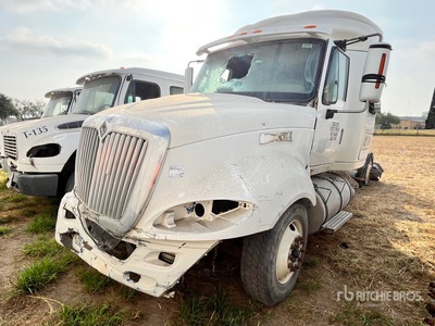 2014 International ProStar Tractocamion (INOPERABLE) Solo Partes / Parts Only Sleeper Truck Tractor (Inoperable)
