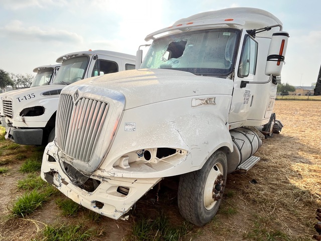 2014 International ProStar Tractocamion con Dormitorio (Solo Partes) / Parts Only T/A Sleeper Truck Tractor (Inoperable)