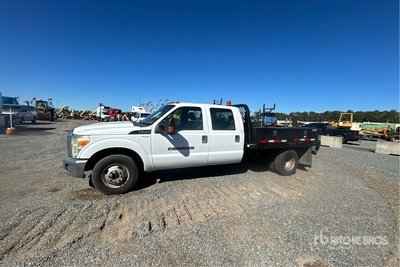 2015 Ford F-350 XL 4x2 Crew Cab Camión Caja Abierta