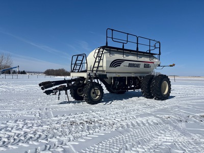2012 Bourgault 6550ST 550 bu Tow-Behind Chariot pneumatique