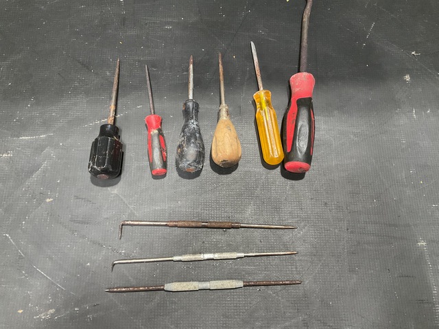 (500) Assorted Hand Tools