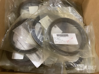 (34) HDT Vehicle Component Sales SA75504231 Plain Encased Seals